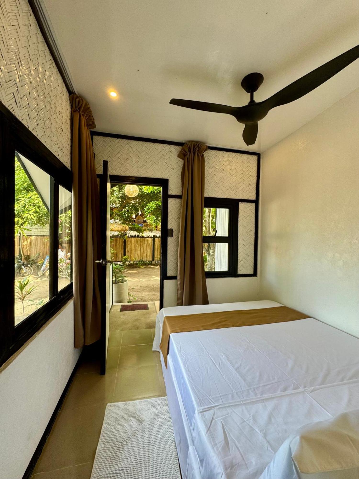Kasitas Sibaltan El Nido Exterior foto